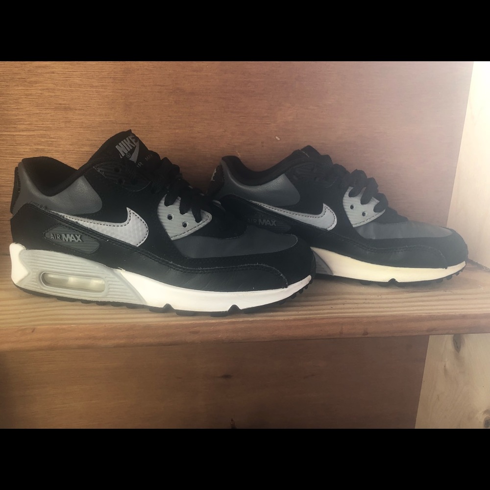 Boys Nike AirMax 90’s sz 5Y